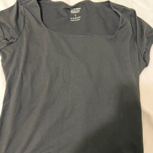 Never been worn, new condition, black tshirt size L